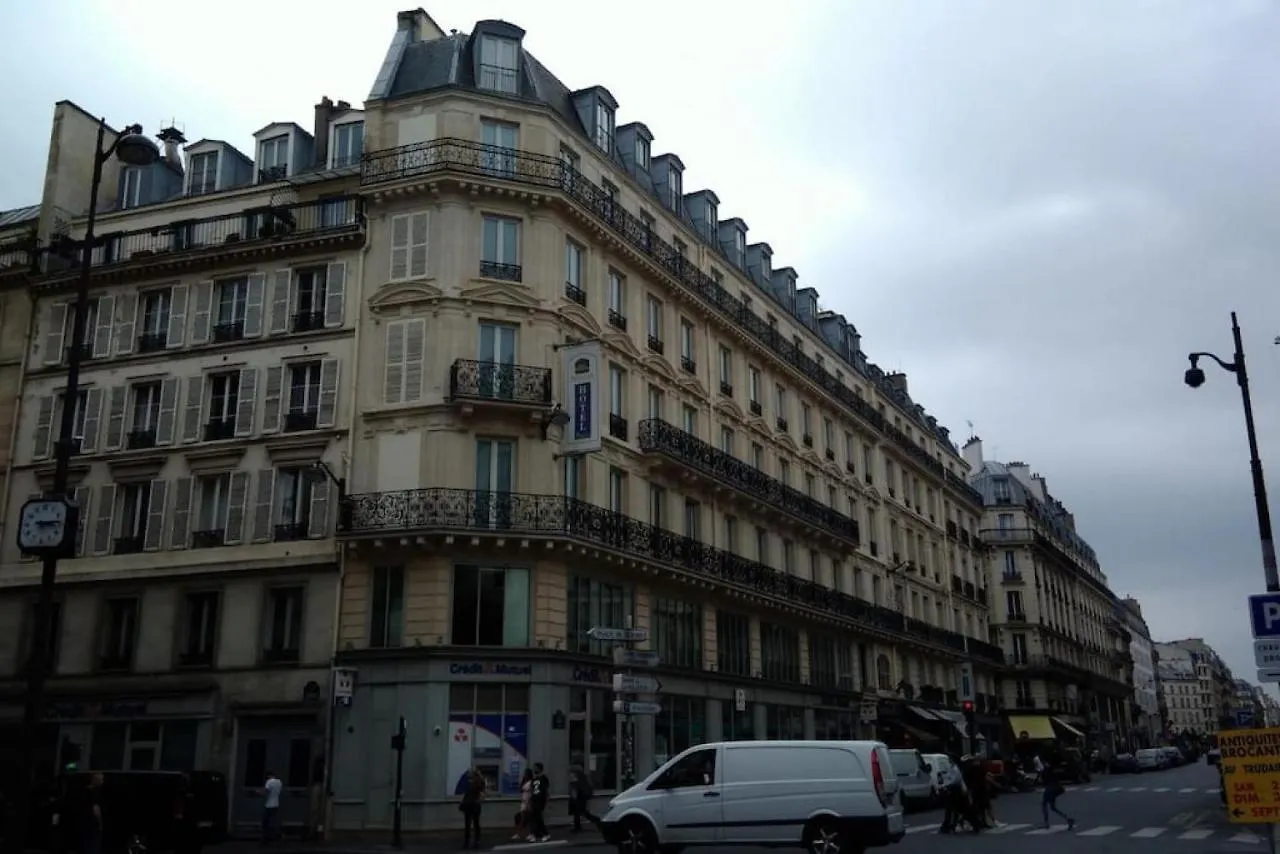 Very French Two Bedroom In The Heart Of Apartment